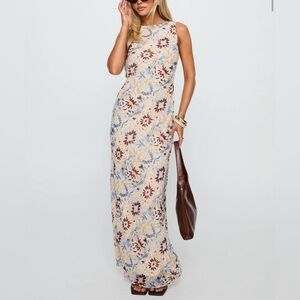 Princess Polly NWOT Roam
Free Maxi Dress Multi.